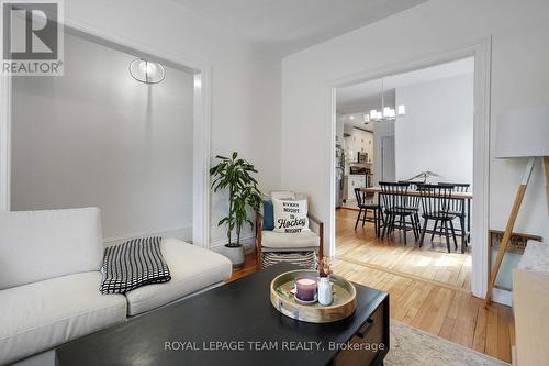 166 Fifth Avenue, Ottawa, ON - Indoor Photo Showing Other Room