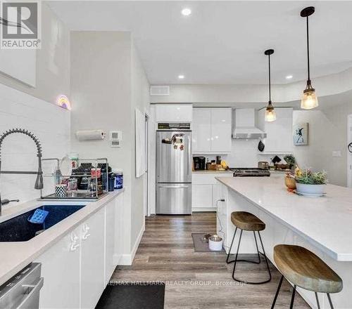 B1 - 359 Whitby Avenue, Ottawa, ON - Indoor Photo Showing Kitchen With Upgraded Kitchen