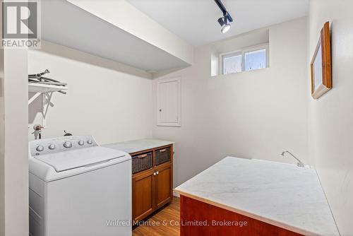 302148 Con 2 Sdr, West Grey, ON - Indoor Photo Showing Laundry Room