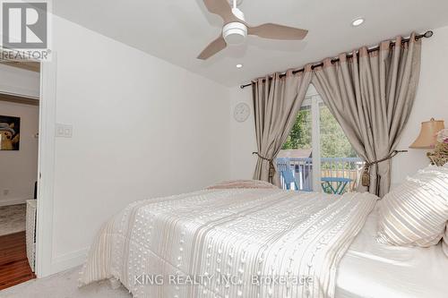 28 Ainslie Avenue, Hamilton, ON - Indoor Photo Showing Bedroom