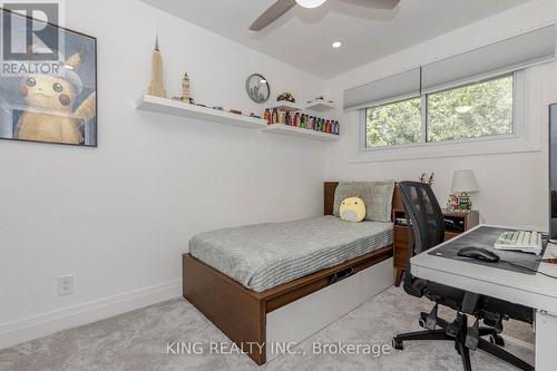 28 Ainslie Avenue, Hamilton, ON - Indoor Photo Showing Bedroom