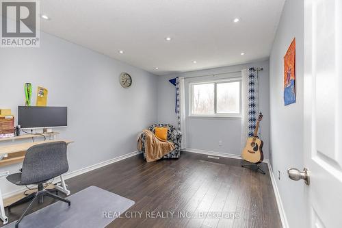 70 Majestic Crescent, Brampton, ON - Indoor Photo Showing Other Room