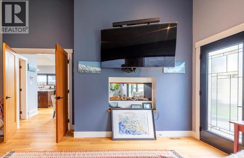 5416 Resort Drive, Fernie, BC - Indoor Photo Showing Other Room