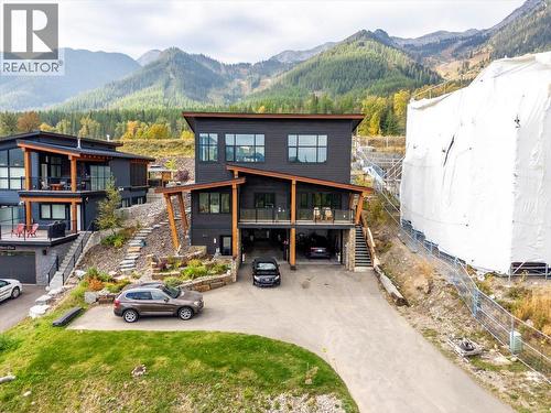 5416 Resort Drive, Fernie, BC - Outdoor