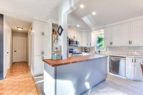 Cuisine - 762 Rue Comber, Longueuil (Greenfield Park), QC - Indoor Photo Showing Kitchen