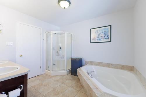 Salle de bains attenante à la CCP - 109Z Crois. Mcbride, Baie-D'Urfé, QC 