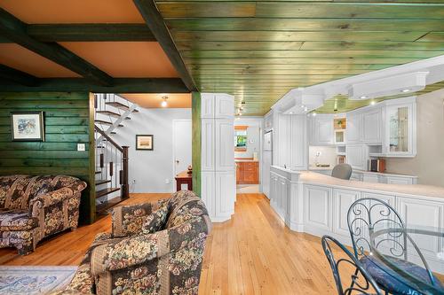 Salle familiale - 415 Tsse Suzanne, Saint-Jérôme, QC - Indoor