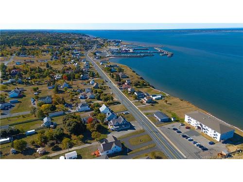 142 Saint-Pierre E Blvd, Caraquet, NB 