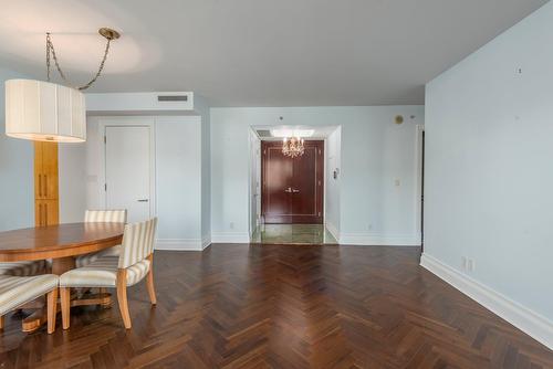 Salon - 11N-1650 Rue Sherbrooke O., Montréal (Ville-Marie), QC - Indoor Photo Showing Dining Room