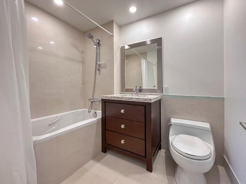Salle de bains - 11N-1650 Rue Sherbrooke O., Montréal (Ville-Marie), QC - Indoor Photo Showing Bathroom