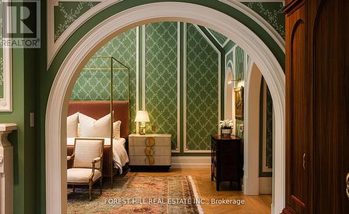 221 Forest Hill Road, Toronto, ON - Indoor