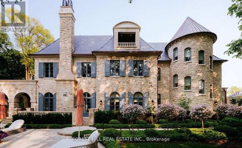 221 Forest Hill Road, Toronto, ON - Outdoor With Facade