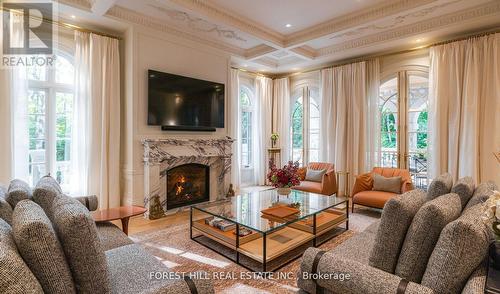 221 Forest Hill Road, Toronto, ON - Indoor Photo Showing Living Room With Fireplace