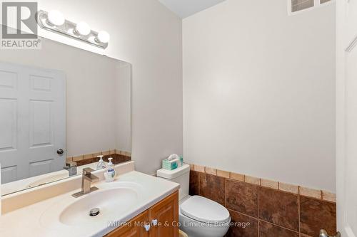193455 30Th Sideroad Ndr, West Grey, ON - Indoor Photo Showing Bathroom