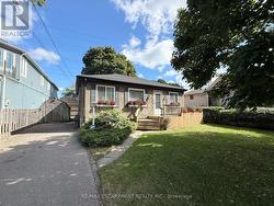 115 BEACH BOULEVARD  Hamilton, ON L8H 6V8