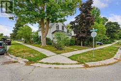 378 LONDON STREET  Peterborough Central (North), ON K9H 2Z8