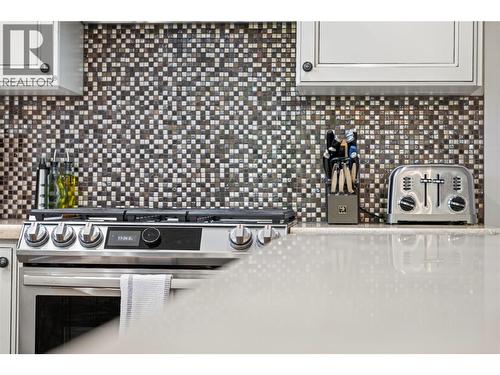 1548 Assiniboine Road, Kamloops, BC - Indoor Photo Showing Kitchen