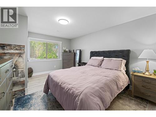 1548 Assiniboine Road, Kamloops, BC - Indoor Photo Showing Bedroom