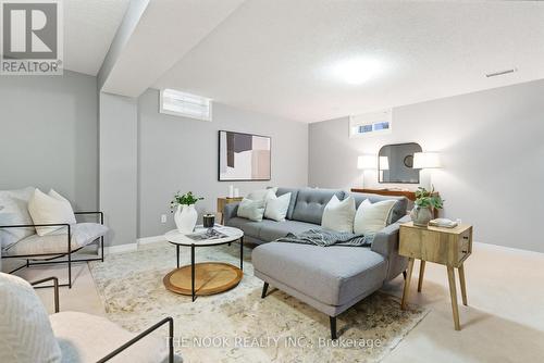 58 Stagemaster Crescent, Clarington (Courtice), ON - Indoor Photo Showing Living Room