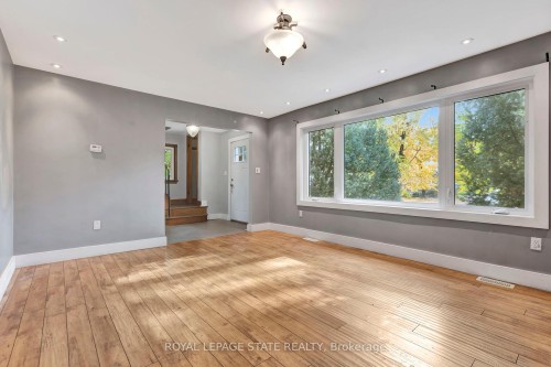 121 King Street E, Hamilton, ON - Indoor Photo Showing Other Room