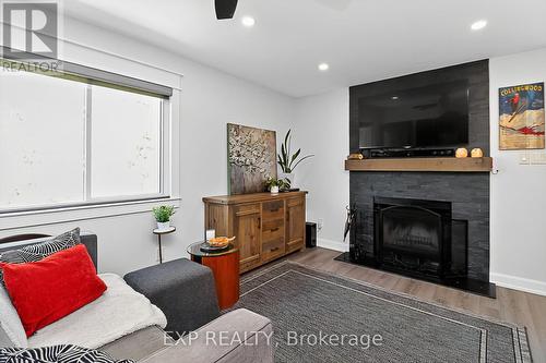 3 - 15 Dawson Drive, Collingwood, ON - Indoor Photo Showing Living Room With Fireplace