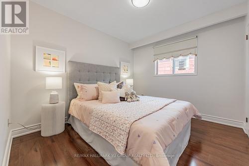 7137 Madiera Road, Mississauga, ON - Indoor Photo Showing Bedroom