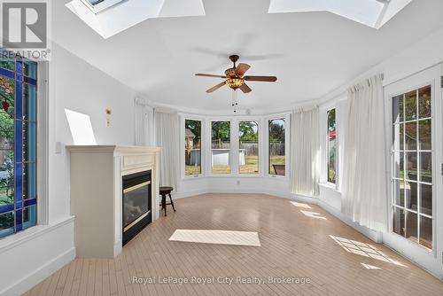 Living room / Sun room - 68 Sunset Boulevard, Cambridge, ON - Indoor With Fireplace