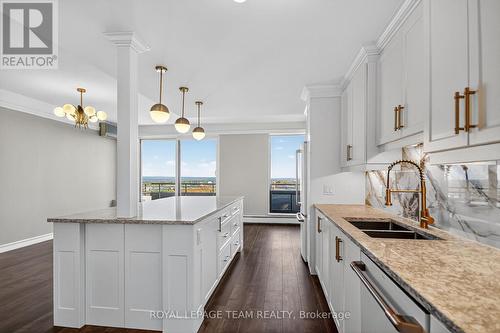 Gorgeous finishes - 2509/2510 - 515 St Laurent Boulevard, Ottawa, ON - Indoor Photo Showing Kitchen With Double Sink With Upgraded Kitchen