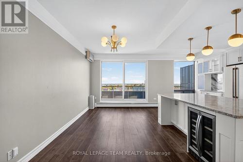 Dining area of kitchen - 2509/2510 - 515 St Laurent Boulevard, Ottawa, ON - Indoor Photo Showing Kitchen