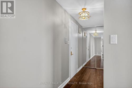One of the entrances with coat closet - 2509/2510 - 515 St Laurent Boulevard, Ottawa, ON - Indoor Photo Showing Other Room