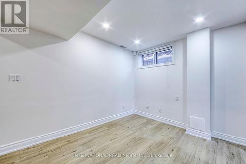 1051 Caven Street, Mississauga, ON - Indoor