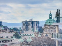 1010-751 Fairfield Rd  Victoria, BC V8W 3Z5