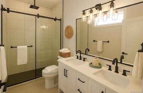 7072 Central Saanich Rd, Central Saanich, BC 