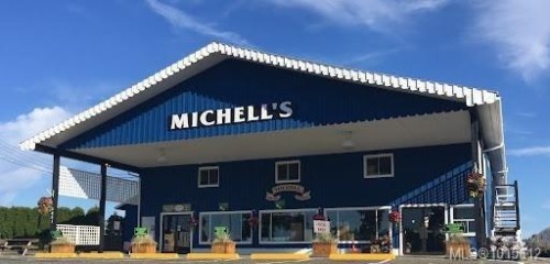 7072 Central Saanich Rd, Central Saanich, BC 