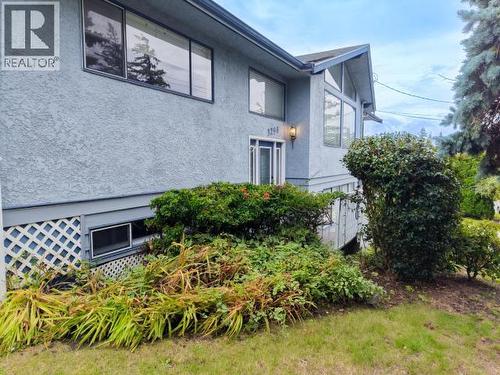 3298 Vananda Ave, Powell River, BC - Outdoor
