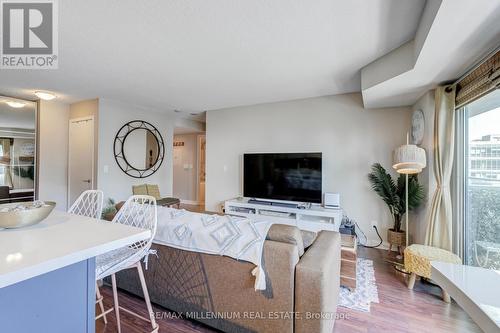 2114 - 155 Legion Road N, Toronto, ON - Indoor Photo Showing Living Room