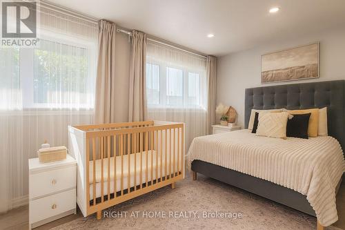 347 Zephyr Avenue, Ottawa, ON - Indoor Photo Showing Bedroom