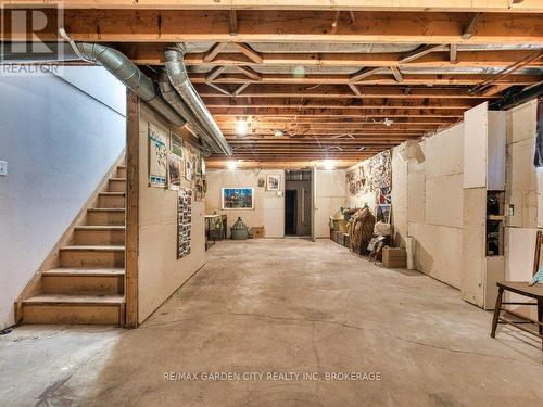 3814 Eleventh Street, Lincoln (Lincoln-Jordan/Vineland), ON - Indoor Photo Showing Basement