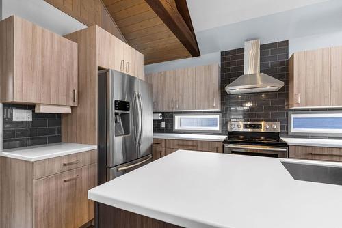 6713 Marbella Loop, Kelowna, BC - Indoor Photo Showing Kitchen With Double Sink With Upgraded Kitchen