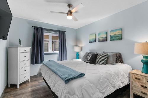 6713 Marbella Loop, Kelowna, BC - Indoor Photo Showing Bedroom