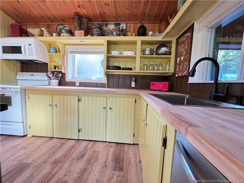 1546 Route 385, Oxbow, NB 