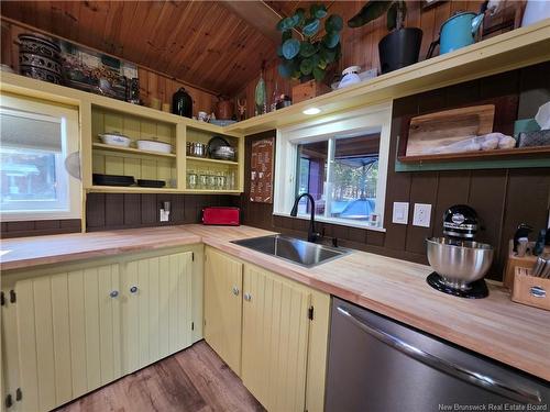 1546 Route 385, Oxbow, NB 