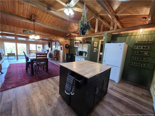 1546 Route 385, Oxbow, NB 