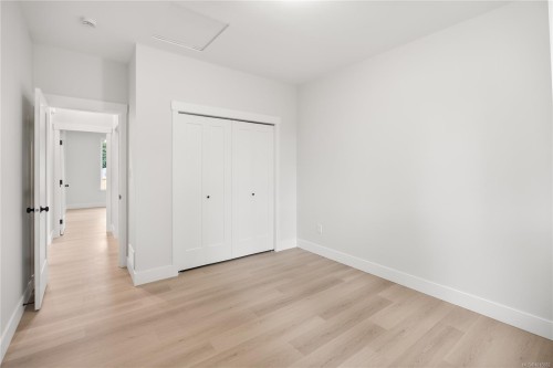 1944 Woobank Rd, Nanaimo, BC 