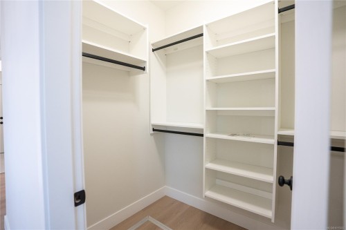 1944 Woobank Rd, Nanaimo, BC 