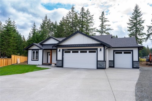 1944 Woobank Rd, Nanaimo, BC 
