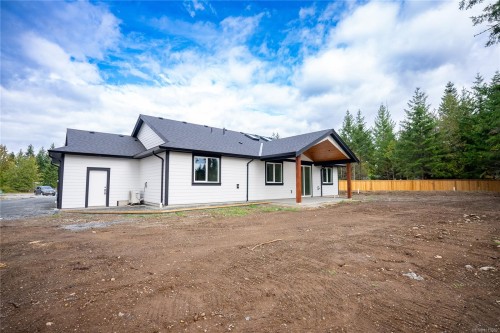 1944 Woobank Rd, Nanaimo, BC 