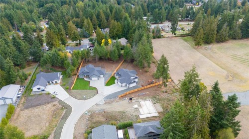 1944 Woobank Rd, Nanaimo, BC 