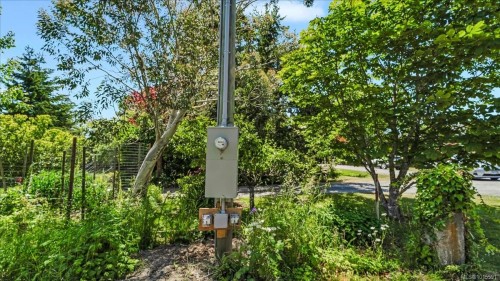 304 Bessborough Ave, View Royal, BC 