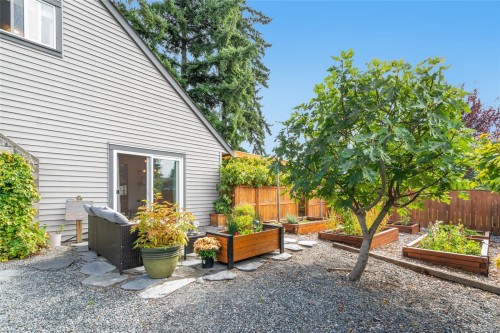 3993 Uplands Dr, Nanaimo, BC 